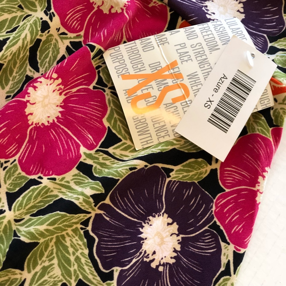 🌸 NWT XS Floral LuLaRoe Azure Skirt 🌸